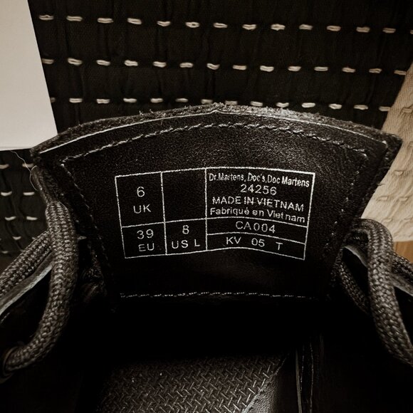 Dr. Martens Virginia Leather Oxford Shoes | Womens Size 8 | Worn Once - Picture 4 of 4